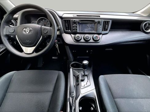 Used 2016 Toyota RAV4 LE FWD image 16