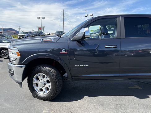 Used 2019 RAM 3500 Laramie AWD/4WD image 11