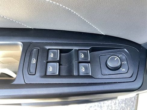 Used 2021 Volkswagen Atlas SEL FWD image 25