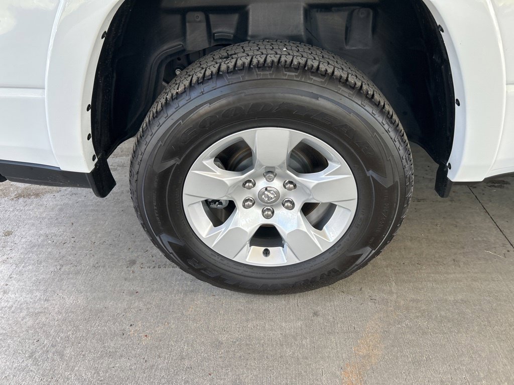 Used 2025 RAM 1500 Big Horn AWD/4WD image 26