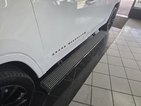 Used 2024 Jeep Grand Wagoneer L Series II w/ Quick Order Packagew 28T image 44