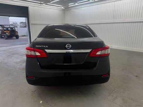 Used 2015 Nissan Sentra S image 6