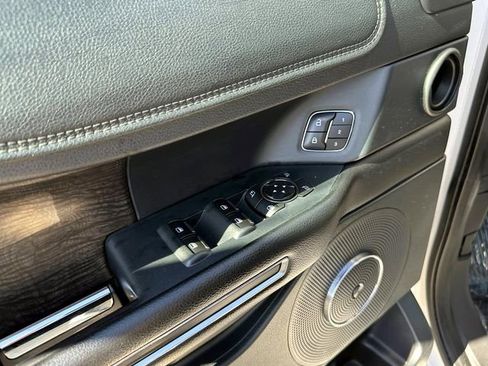Used 2018 Ford Expedition Limited w/ Equipment Group 302A AWD/4WD image 19