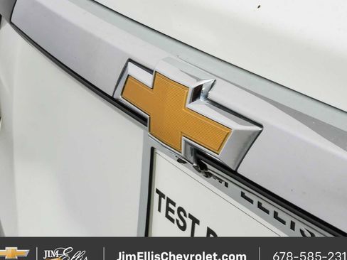 Used 2023 Chevrolet Traverse LT FWD image 36