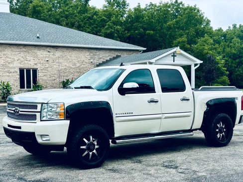 Used 2012 Chevrolet Silverado 1500 LTZ AWD/4WD image 21