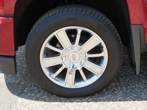 Used 2018 Chevrolet Silverado 1500 High Country AWD/4WD image 15