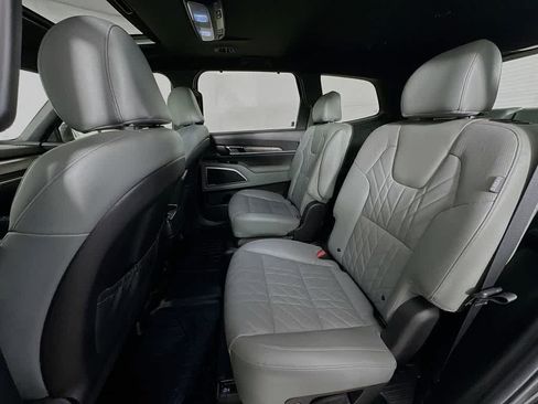 Used 2023 Kia Telluride EX X-Line AWD/4WD image 13