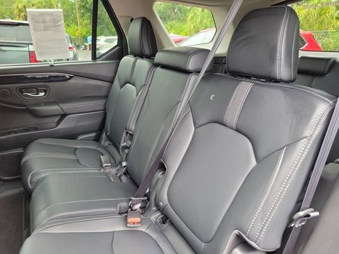 Certified 2025 Honda Pilot EX-L image 18
