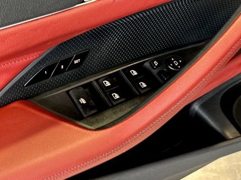 Used 2023 BMW 430i Convertible w/ M Sport Package image 32