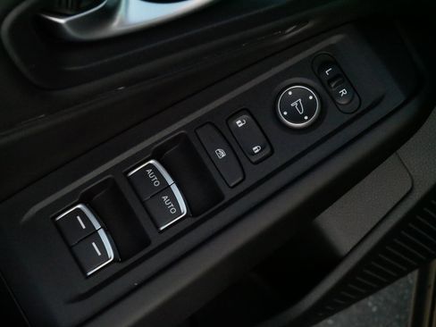 Certified 2023 Honda Accord EX image 19