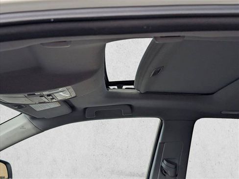Used 2015 Toyota Highlander XLE AWD/4WD image 15