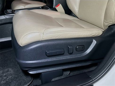 Used 2015 Honda CR-V EX-L image 16