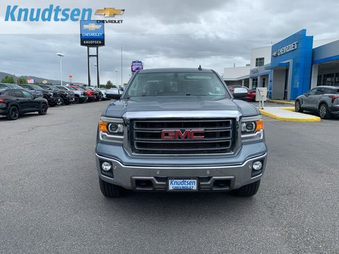 Used 2015 GMC Sierra 1500 SLT w/ SLT Crew Cab Value Package AWD/4WD image 2