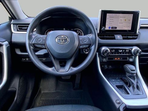 Used 2024 Toyota RAV4 XLE w/ Convenience Package FWD image 6