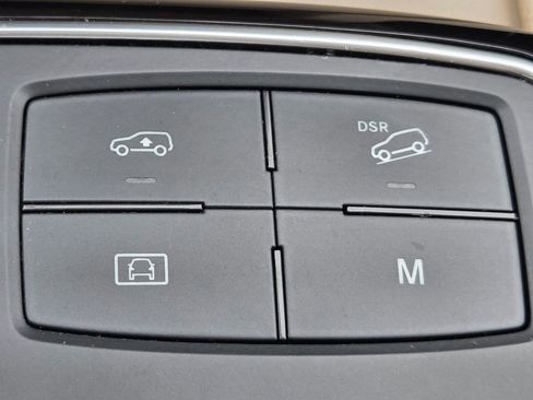 Used 2018 Mercedes-Benz GLS 450 4MATIC image 16