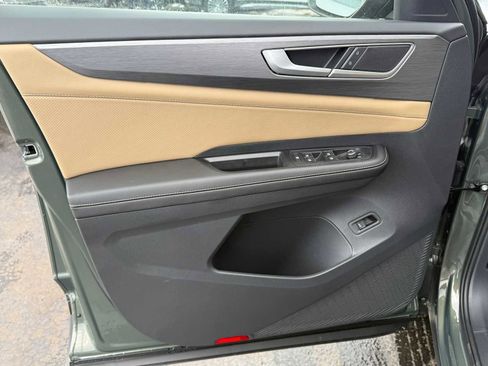 New 2026 Volkswagen Atlas Cross Sport SE image 6