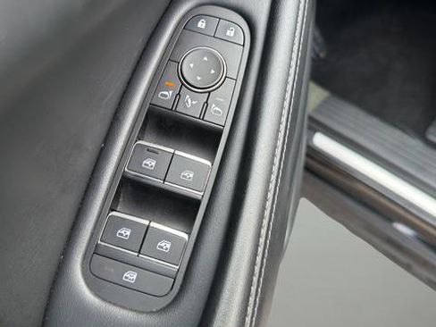 Used 2025 INFINITI QX60 Luxe AWD/4WD image 18