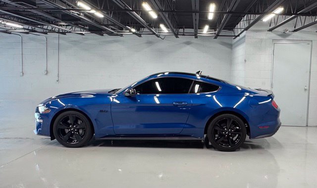 Used 2022 Ford Mustang GT Premium w/ Black Accent Package RWD image 2
