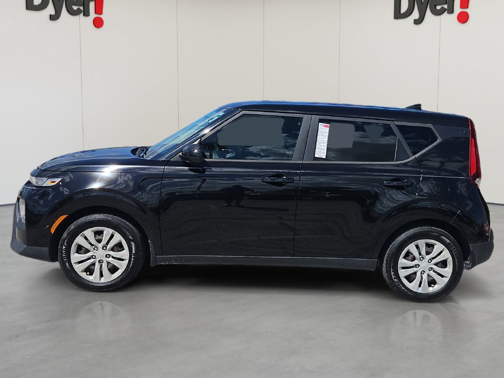 Used 2020 Kia Soul LX FWD image 2