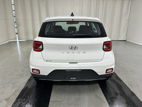Used 2021 Hyundai Venue SE FWD image 20