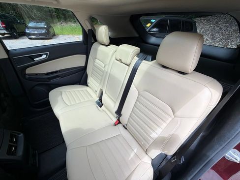 Used 2020 Ford Edge SEL w/ Convenience Package AWD/4WD image 8