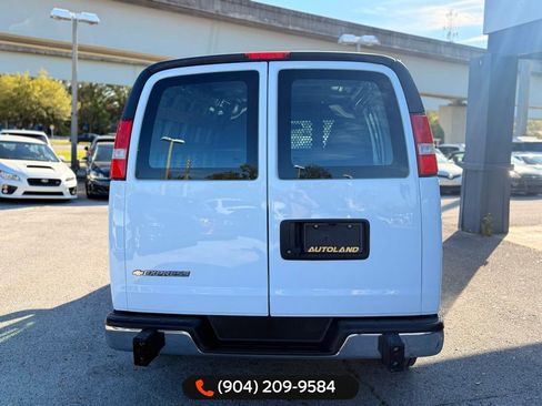Used 2023 Chevrolet Express 2500 w/ Driver Convenience Package image 6