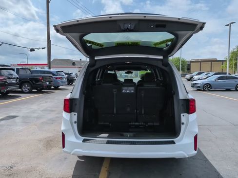 Used 2025 Honda Odyssey Sport-L image 17