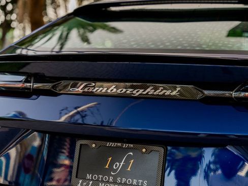 Used 2020 Lamborghini Urus image 27