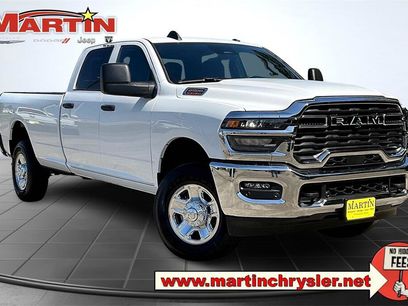 New 2025 RAM 2500 Tradesman w/ Chrome Appearance Group