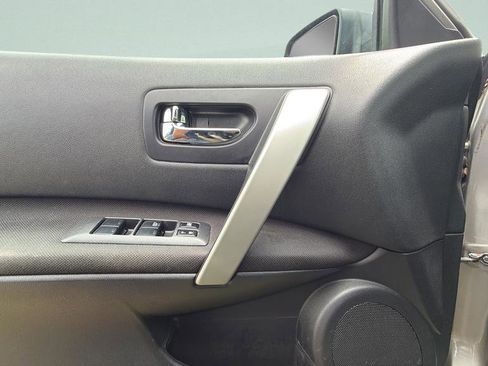 Used 2013 Nissan Rogue SV w/ Premium Pkg AWD/4WD image 20