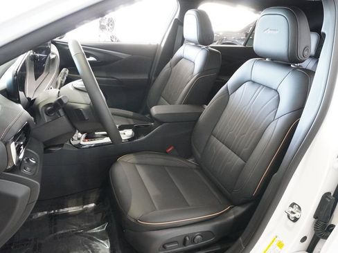 New 2026 Buick Envista Avenir image 13