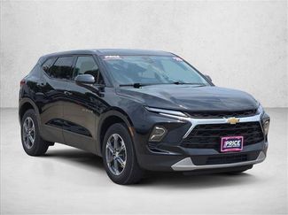 Used 2025 Chevrolet Blazer LT AWD/4WD video 3