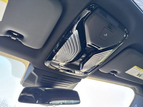 Certified 2024 BMW X5 xDrive40i w/ Premium Package image 22