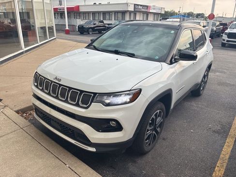 Used 2022 Jeep Compass Limited AWD/4WD image 2