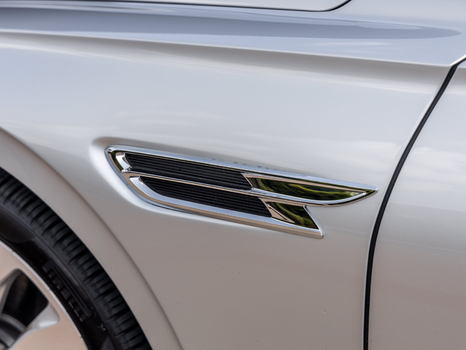 Used 2026 Bentley Flying Spur V8 AWD/4WD image 15