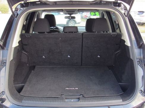 Used 2024 Nissan Rogue S image 5