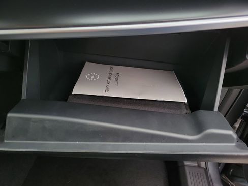 Used 2022 Nissan Rogue S image 39