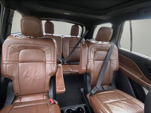 Used 2020 Lincoln Aviator Reserve w/ Equipment Group 201A AWD/4WD image 15