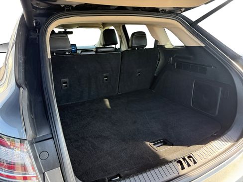 Used 2022 Lincoln Nautilus AWD w/ Premium Package image 12