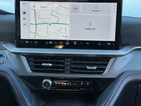 Used 2025 Ford Explorer ST-Line image 11