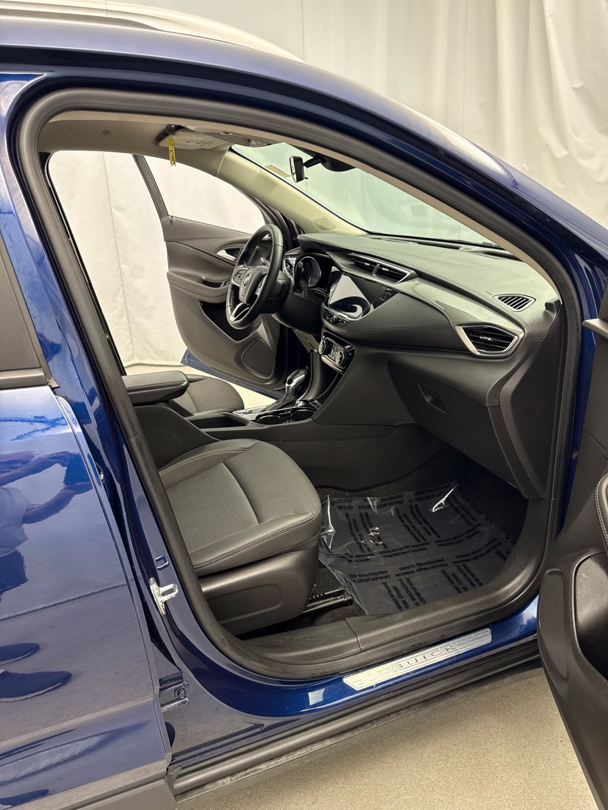 Used 2023 Buick Encore GX Select FWD image 25