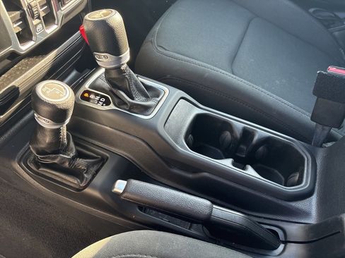 Used 2021 Jeep Wrangler Unlimited Sport image 19