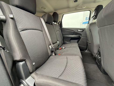 Used 2018 Dodge Journey SE w/ Popular Equipment Group image 28