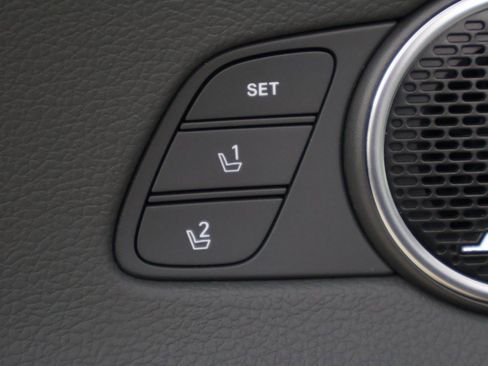 Used 2025 Hyundai Sonata Limited image 41