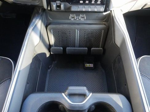 Used 2025 RAM 2500 Laramie image 20