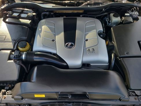 Used 2005 Lexus LS 430 image 24