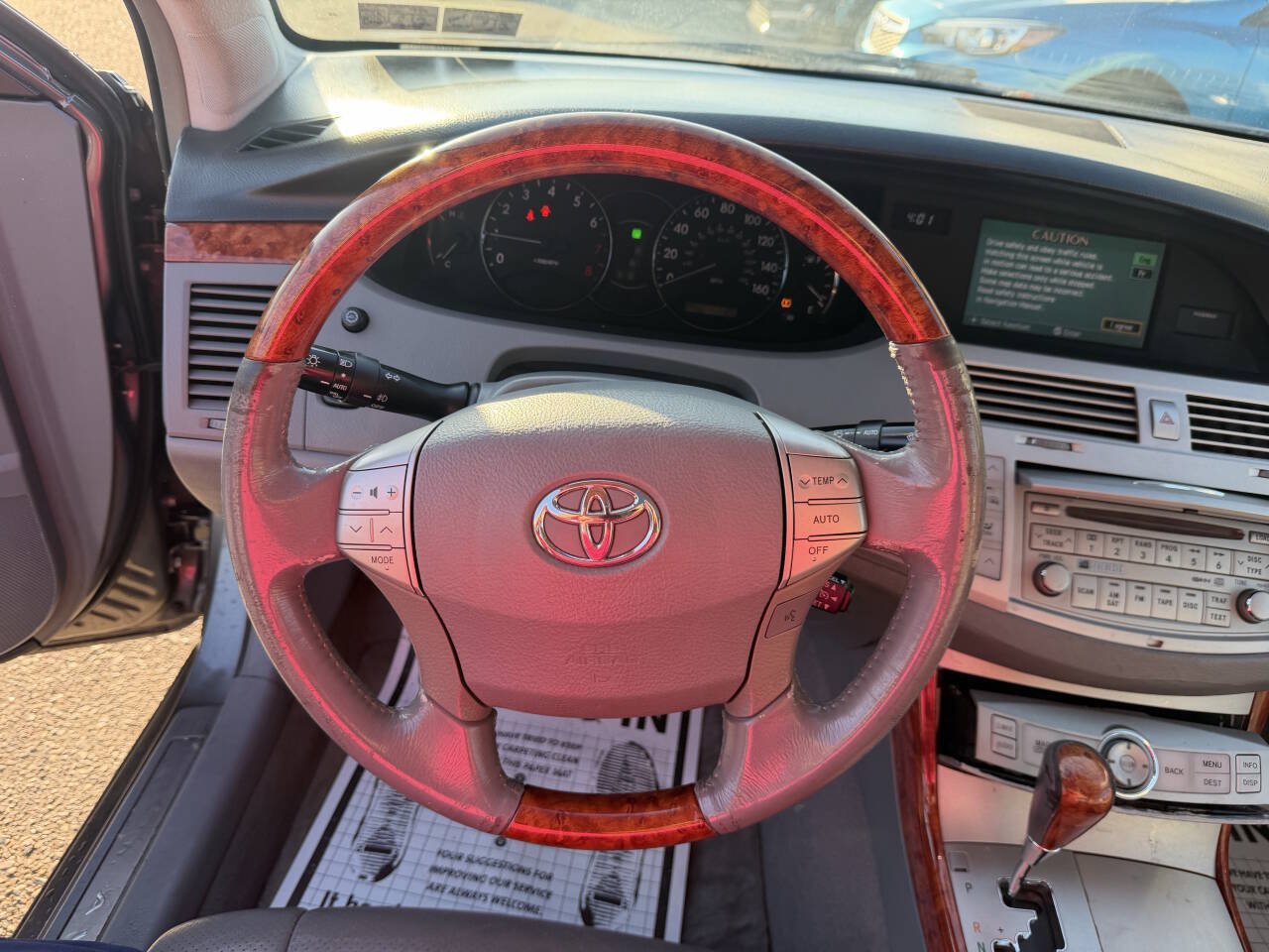 Used 2007 Toyota Avalon Limited FWD image 19