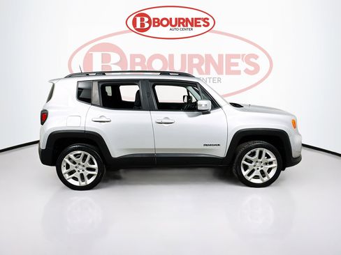 Used 2021 Jeep Renegade Latitude image 11