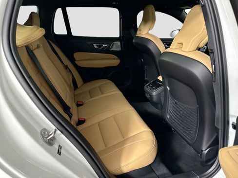 New 2026 Volvo V60 B5 Cross Country Ultra w/ Protection Package Premier image 25