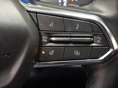 Used 2025 Chevrolet Equinox LT w/ Convenience Package II image 25